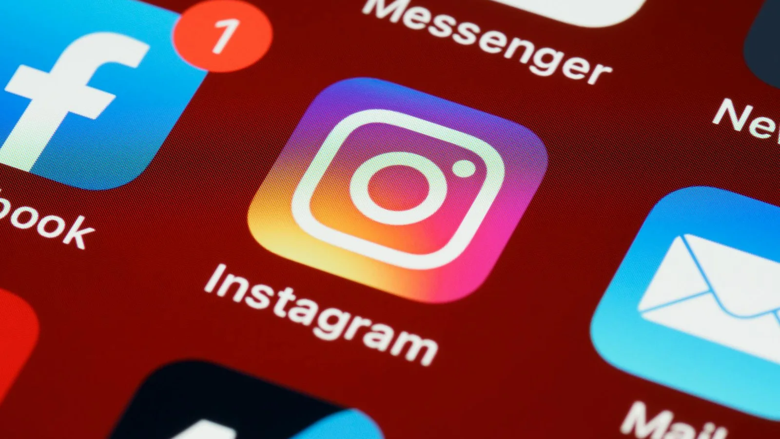 Cómo Automatizar Mensajes de Instagram con IA para Empresas en Colombia